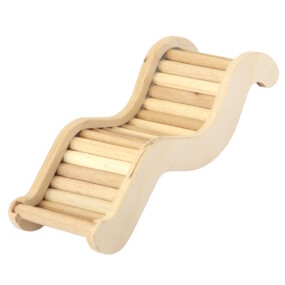 Das Foto zeigt eine wellige Hamsterleiter aus Holz