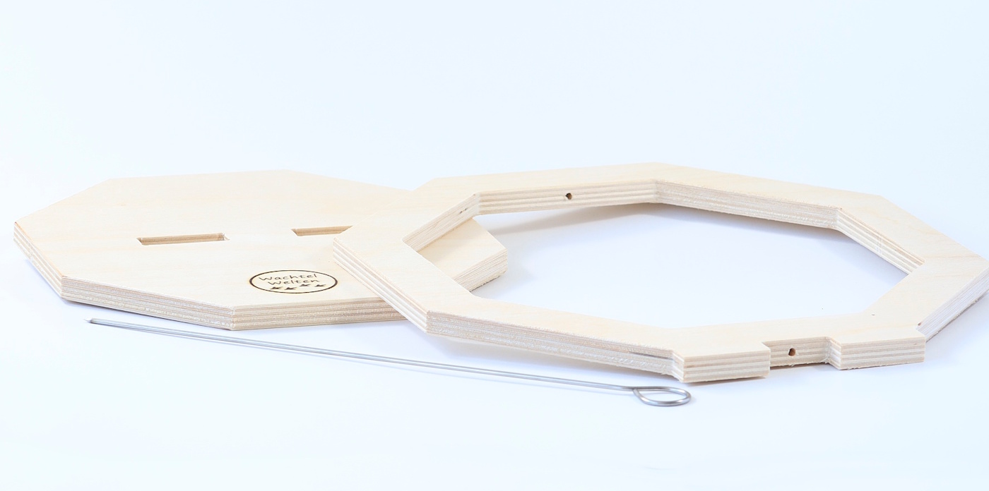 Das Foto zeigt den Snackständer in Einzelteile zerlegt