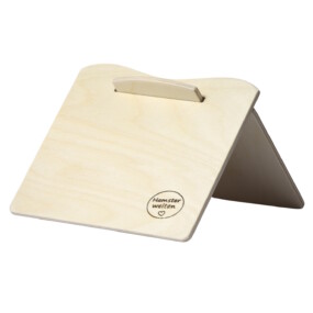 Das Foto zeigt ein Zelt für Goldhamster aus Holz