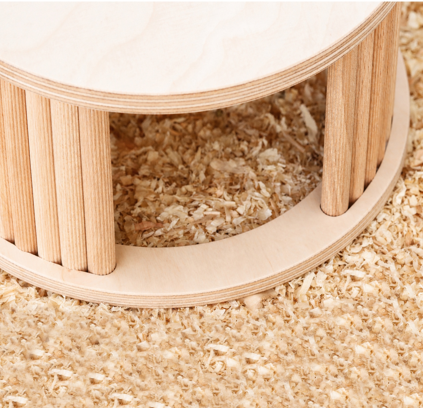 Das Foto zeigt den Eingang von einem Dübelversteck für Hamster