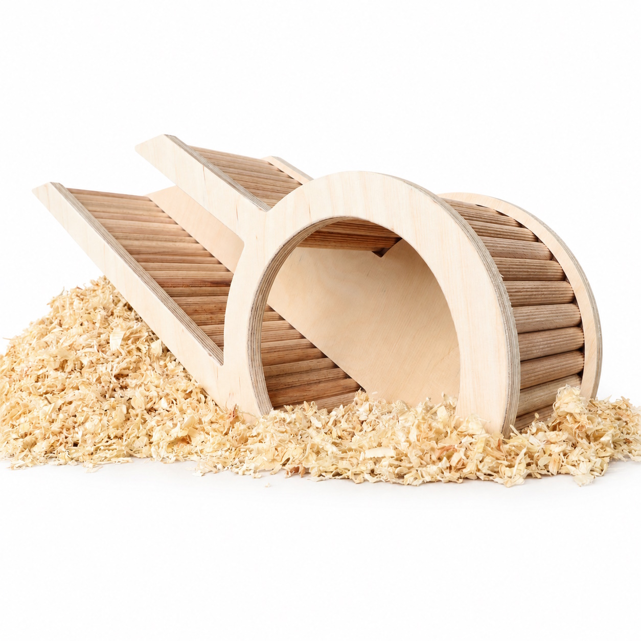 Das Foto zeigt die Watchbox für Hamster aus Holz aus der Hamsterperspektive