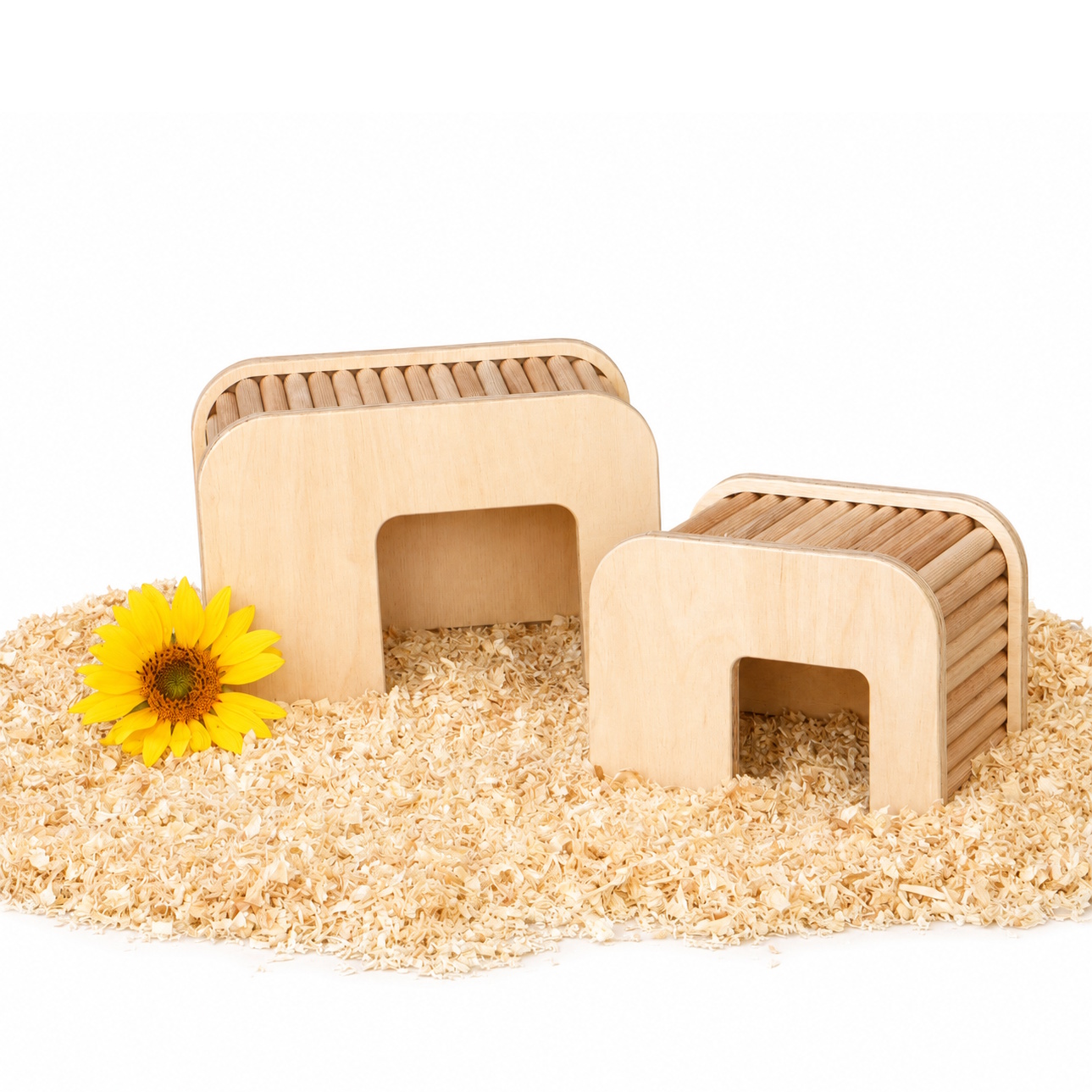 Das Foto zeigt zwei Verstecke für Hamster in zwei verschiedenen Größen